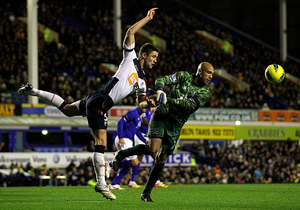 博主晒视频，大连英博工作人员和投资人遭成都球迷辱骂.